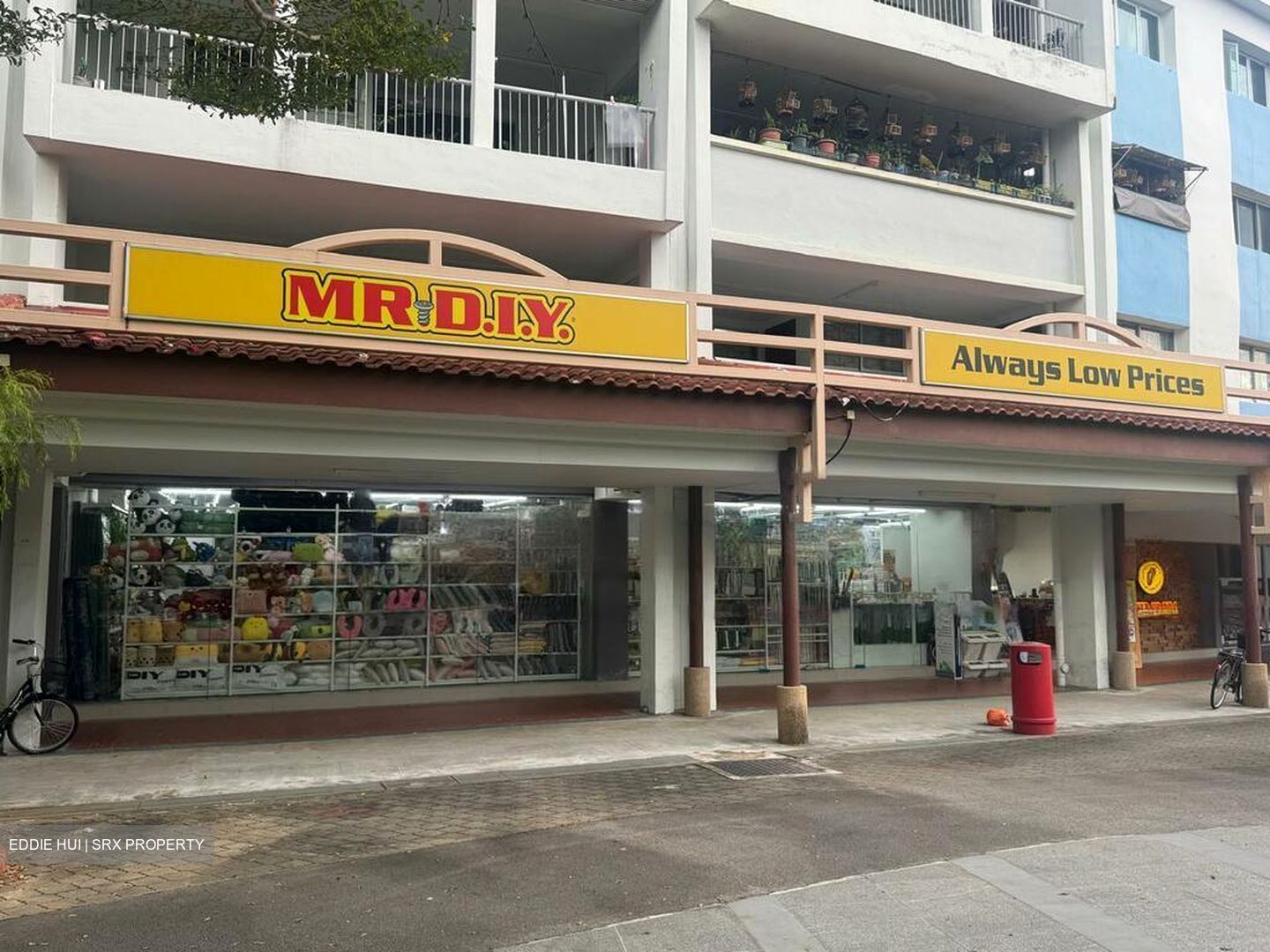 Tampines Street 11 (D18), Shop House #464343991